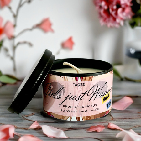 Pyjamas Party Tropical Fruit Scented Candle - 226 G Pyjamas Party Tropical Fruit Scented Candle - 226 G