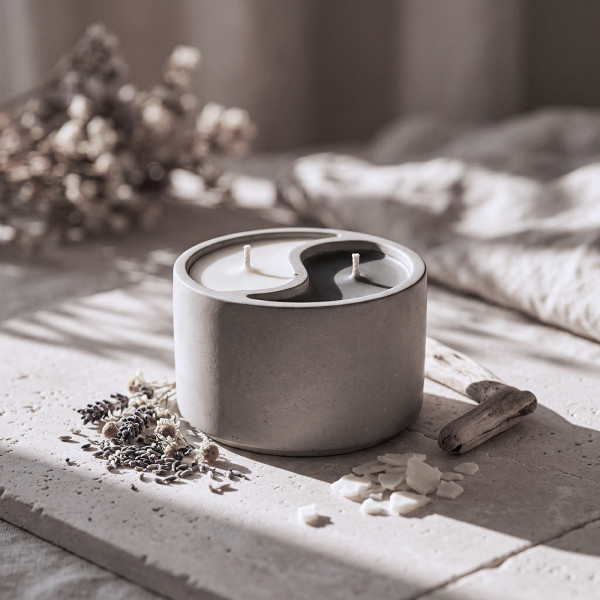 Yin & Yang – Dual floral scent candle in soy wax | Taoe3