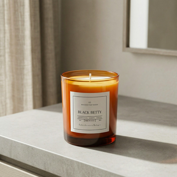 Black Betty – Bougie parfumée gourmande en cire de soja | Taoé3