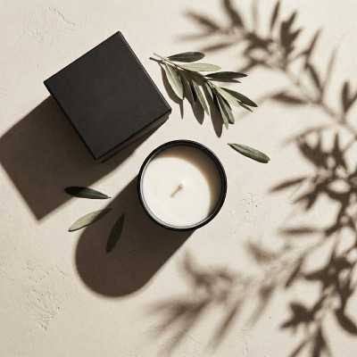 Black Orion – Bougie parfumée en cire de soja boisée | Taoé3