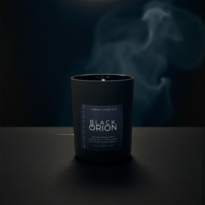 Black Orion – Bougie parfumée en cire de soja boisée | Taoé3