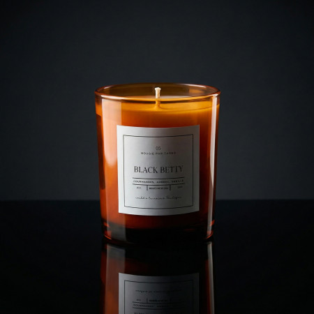 Black Betty – Gourmet scented soy wax candle | Taoé