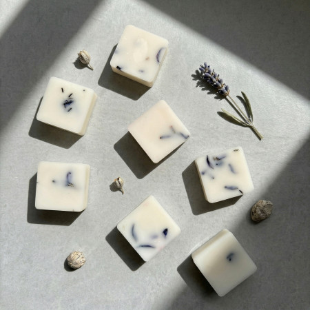 Violette - Fondants Parfumés Floraux & Ambiance Élégante (Lot de 8)